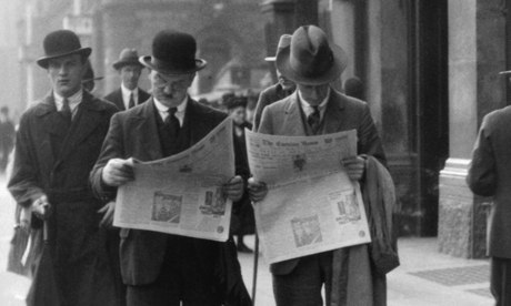 Men-Reading-Newspapers-in-013.jpg